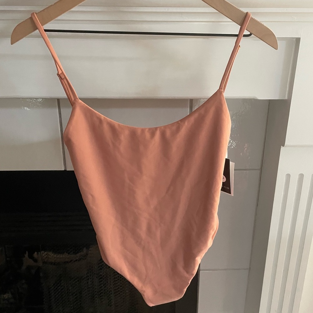 Revolve Joues De Sable Chelsea One Piece Honey Glow Swimsuit Size XS NWT